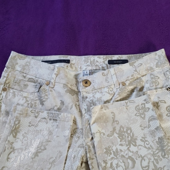 Cache - Picture 2 of 4